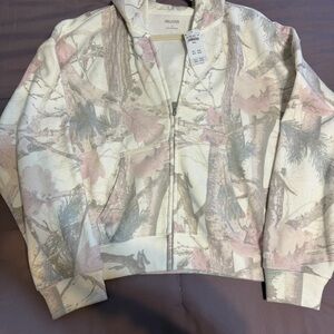 Hollister Pink and Crean Camo Zip-up jacket